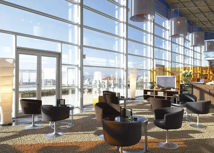 Palau De Bellavista By Urh