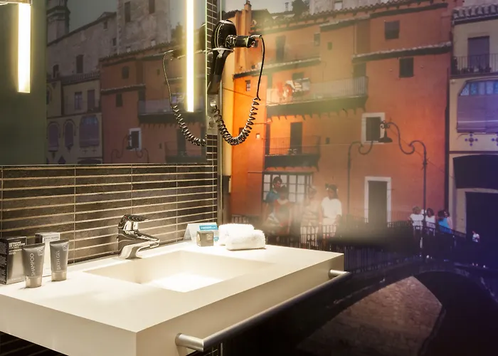 Palau De Bellavista By Urh